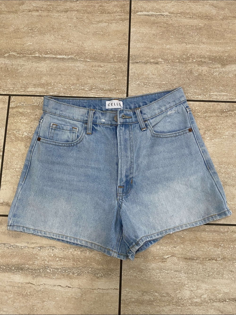 Cello Light Wash Denim High-Rise Women's Shorts